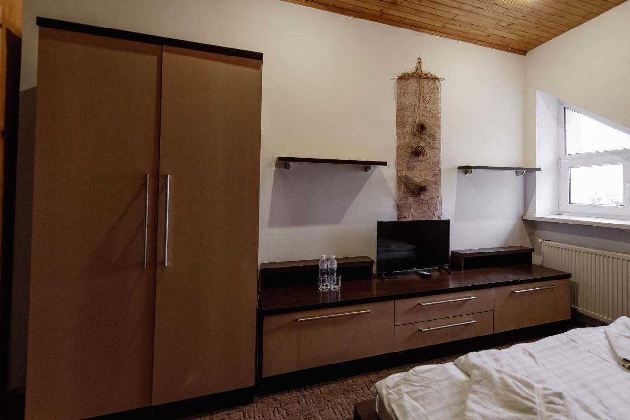 Hotel Готель Яблуниця *