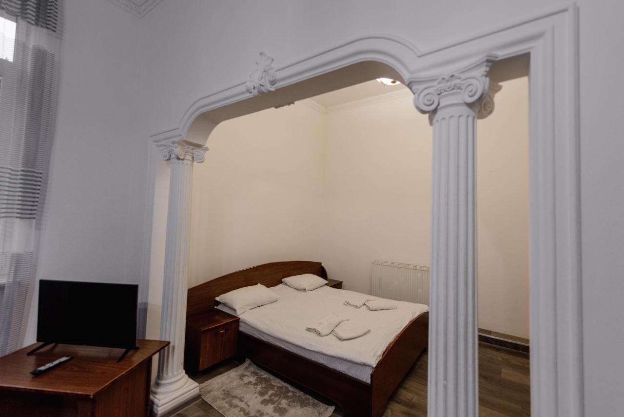 Готель Яблуниця Hotel *